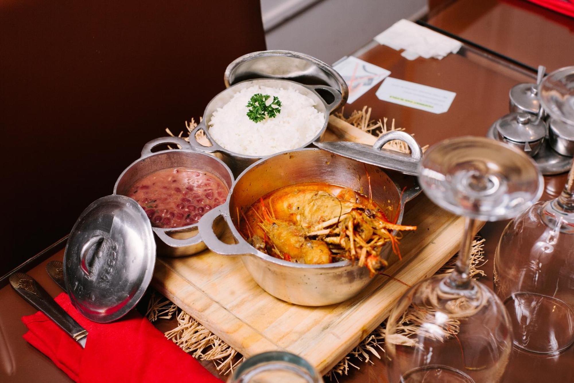 Le Cocooning 974 Hotel Restaurant Reunion อันตานานารีโว ภายนอก รูปภาพ